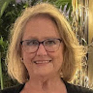 Meet your Posher, Linda